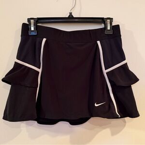 Nike Black & White Ruffled Tennis Skirt / Skort Small 🎾